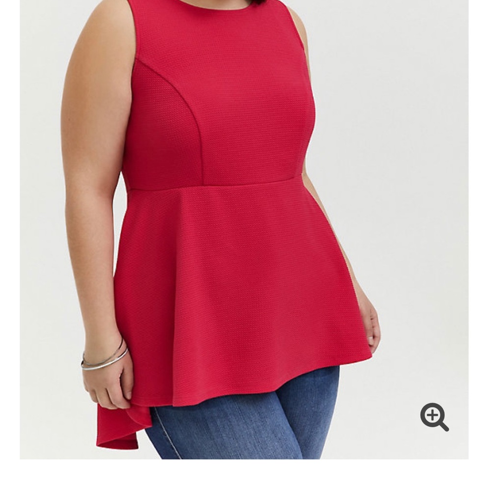 This a beautiful long and short blouse